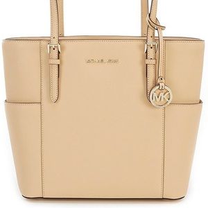 Michael Kors Jet Set Travel Large Tote